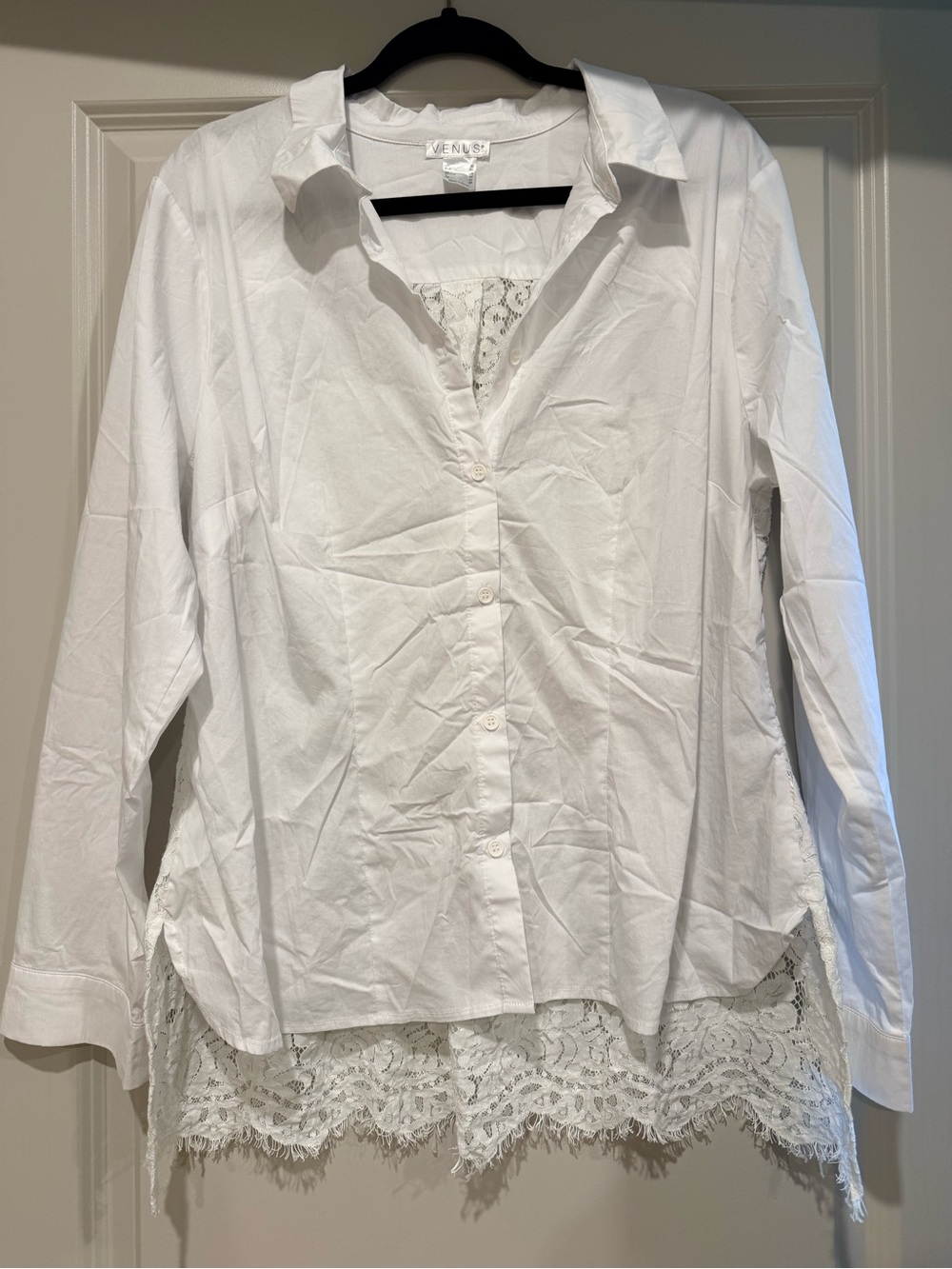 Women's White Lace-Back Button Shirt - Picture 2 of 4